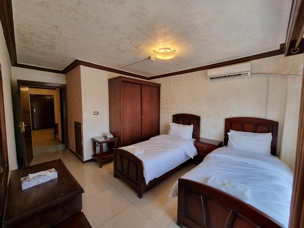 Nahas Plaza Aparthotel Irbid Kültér fotó