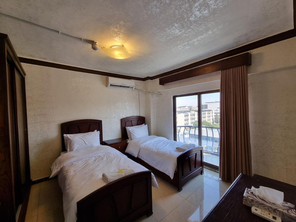 Nahas Plaza Aparthotel Irbid Kültér fotó