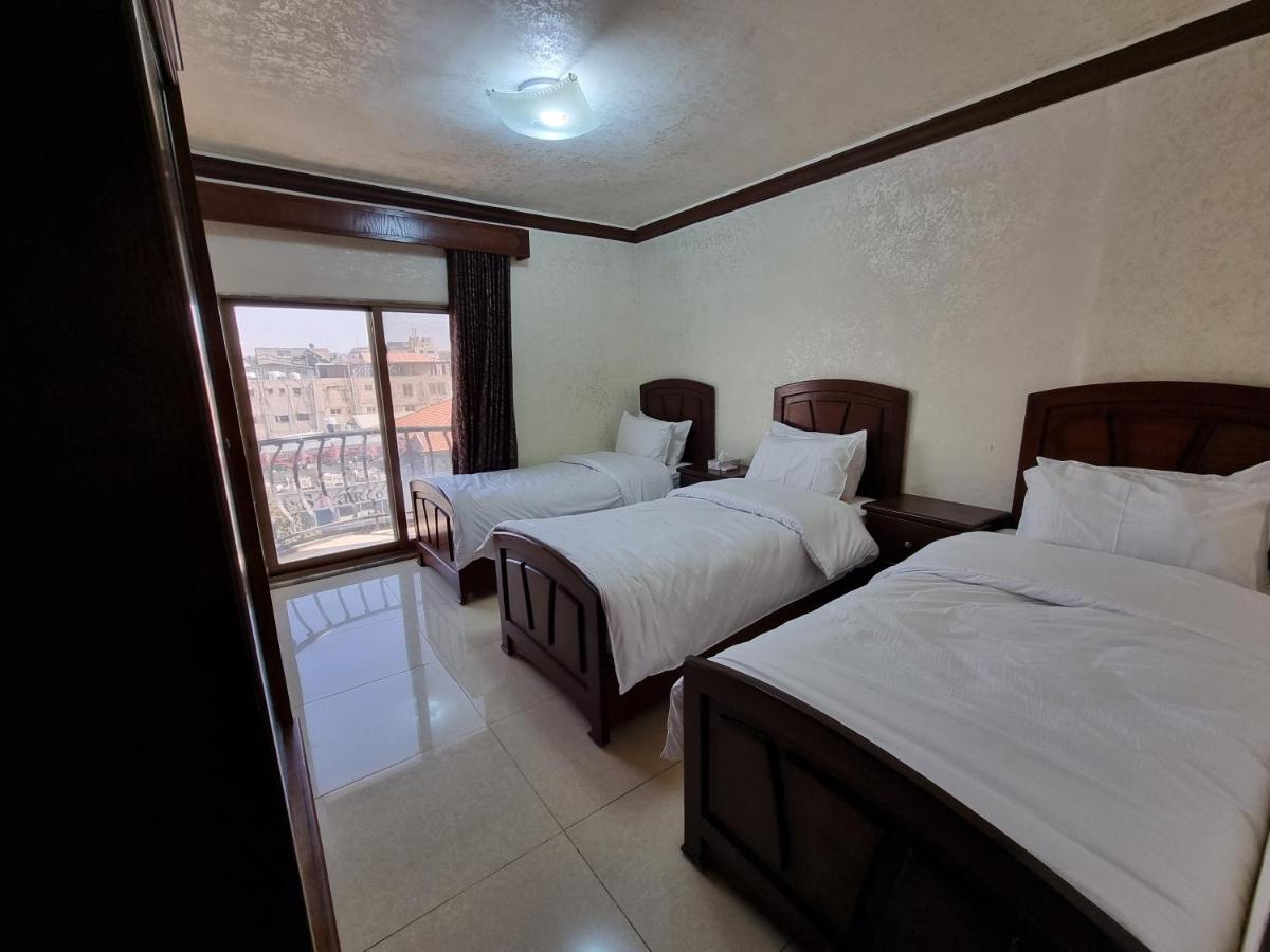 Nahas Plaza Aparthotel Irbid Kültér fotó