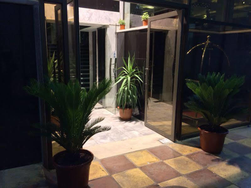 Nahas Plaza Aparthotel Irbid Kültér fotó